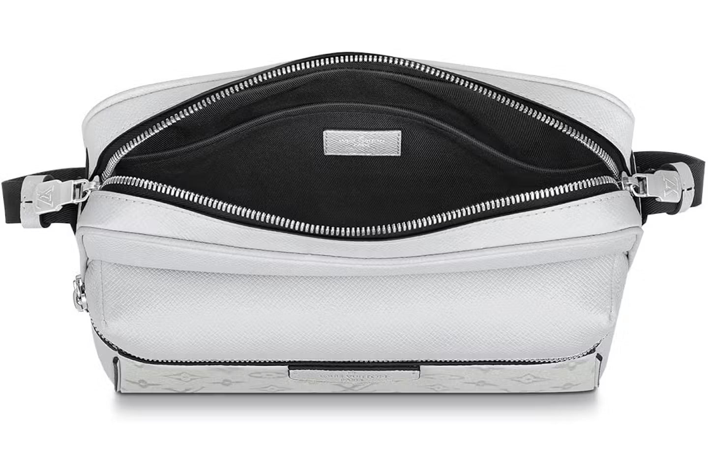 Louis Vuitton Outdoor Messenger
Monogram Antarctica Taiga White