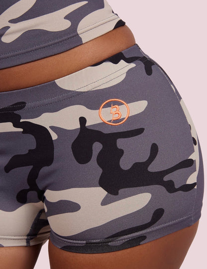 body basics 2.0 shorts (navy blue camo)